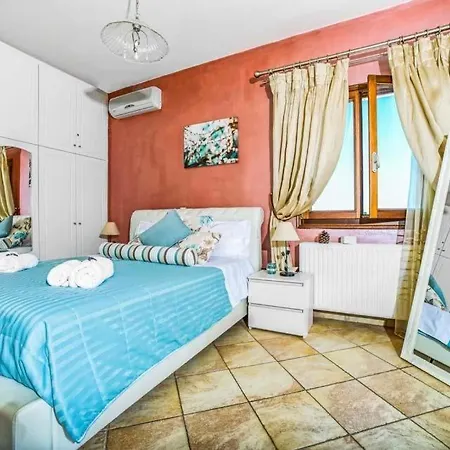 Sarakinatika Sleeps 6 Pool Air Con Wifi 빌라